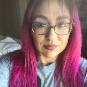 Meet your Posher, Cristina